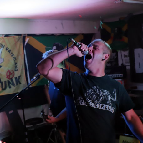 Schwindelbude (D, Finsterwalde) Punkrock City Hof - 5. Juli 2024 (9).JPG